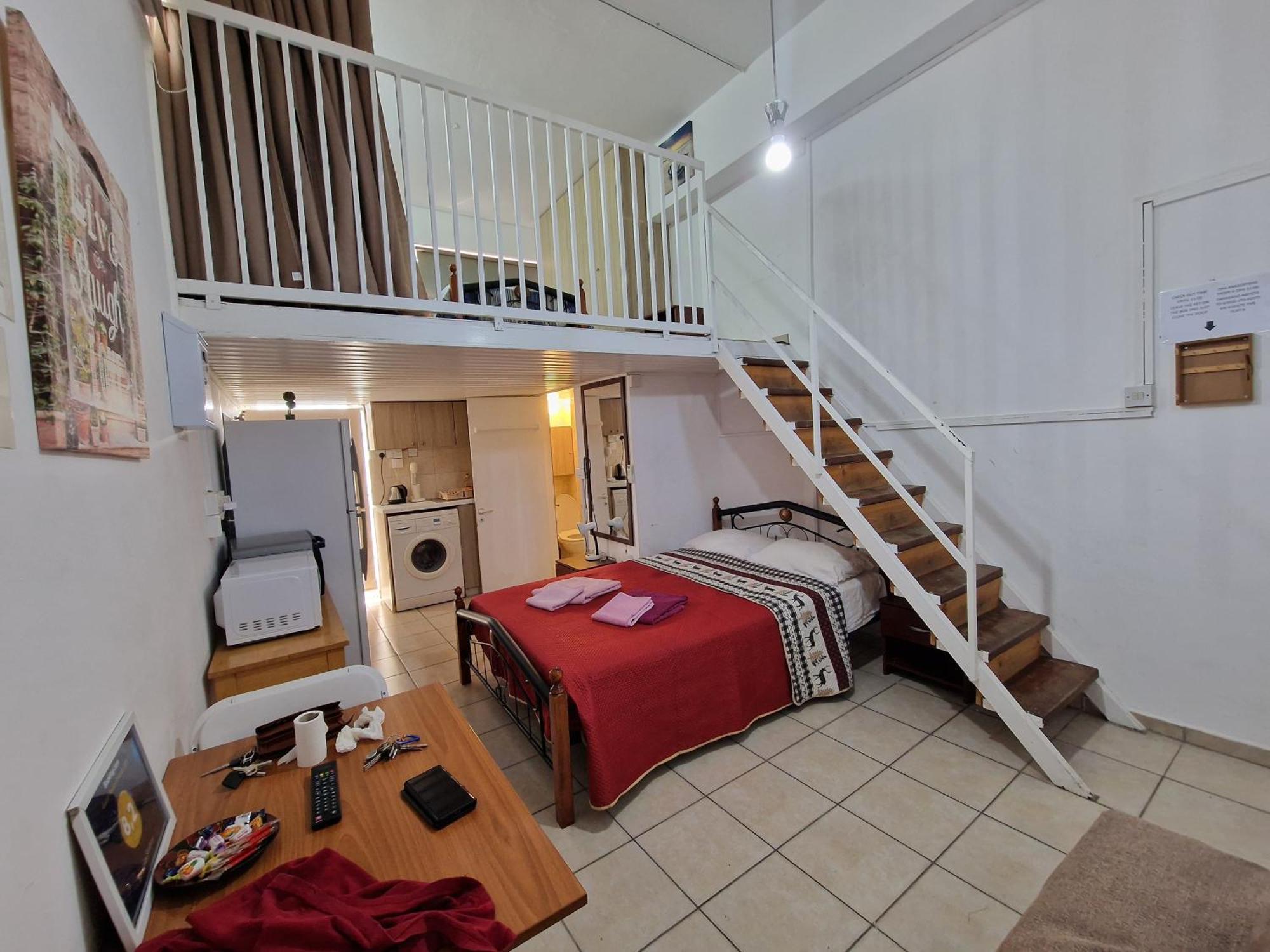Strovolos Rooms Studios Nikosia Ruang foto