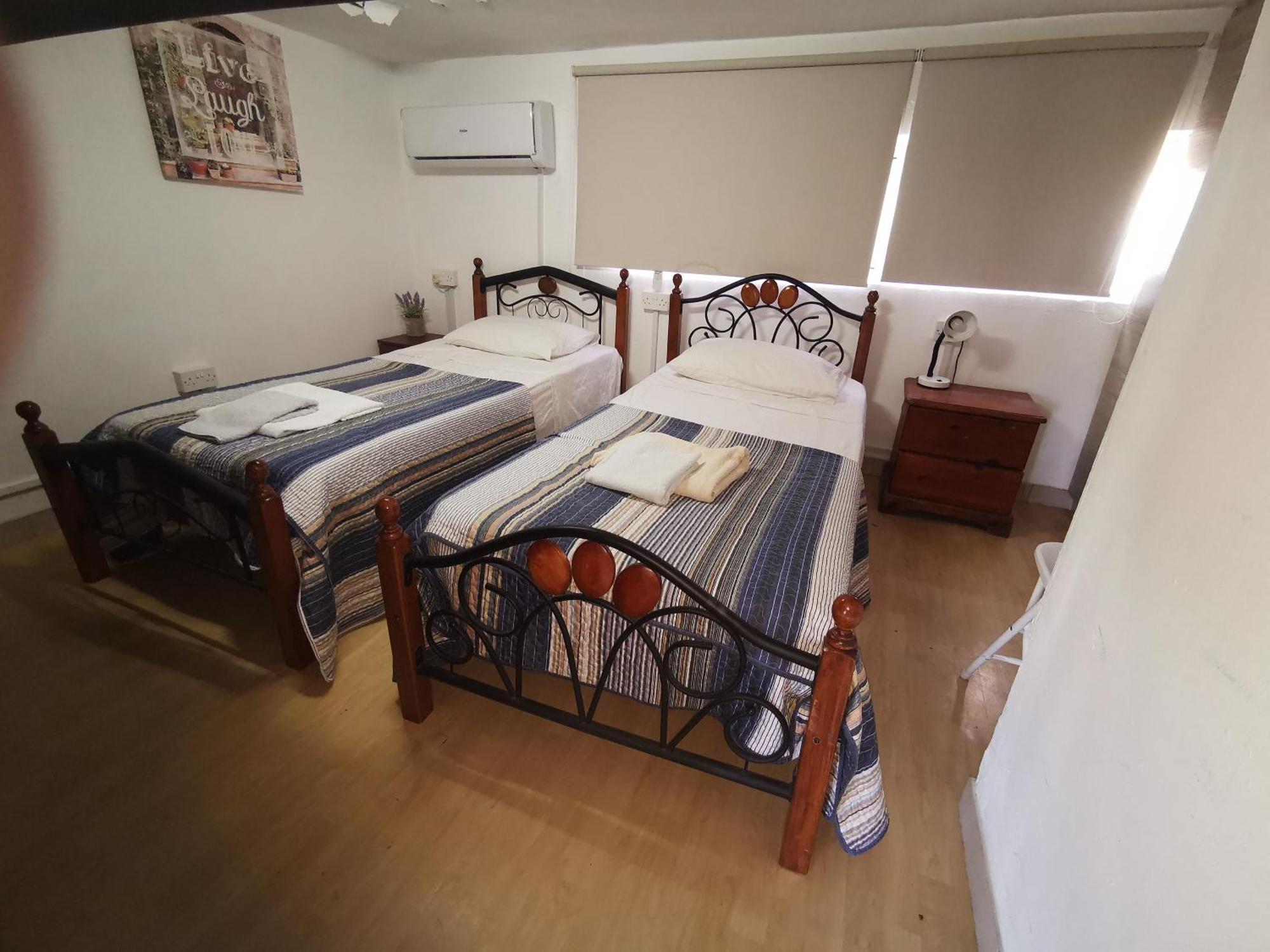 Strovolos Rooms Studios Nikosia Ruang foto