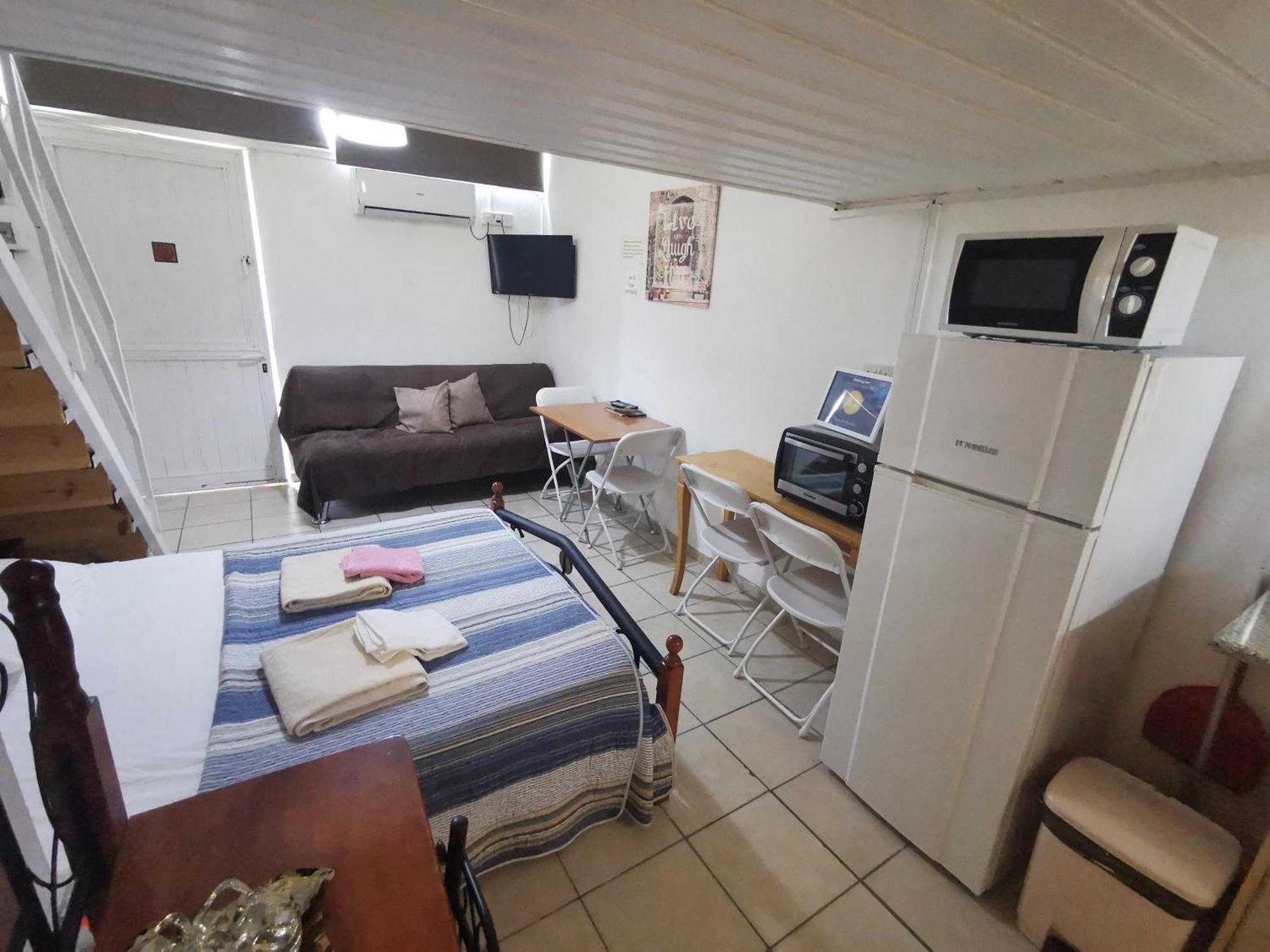 Strovolos Rooms Studios Nikosia Ruang foto