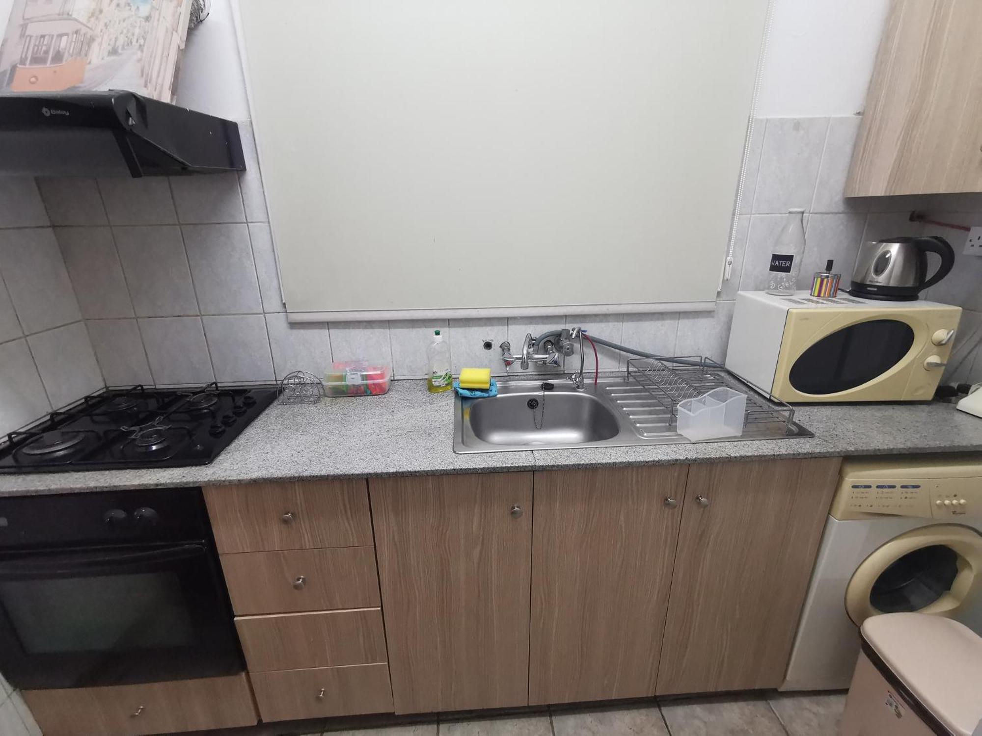 Strovolos Rooms Studios Nikosia Ruang foto